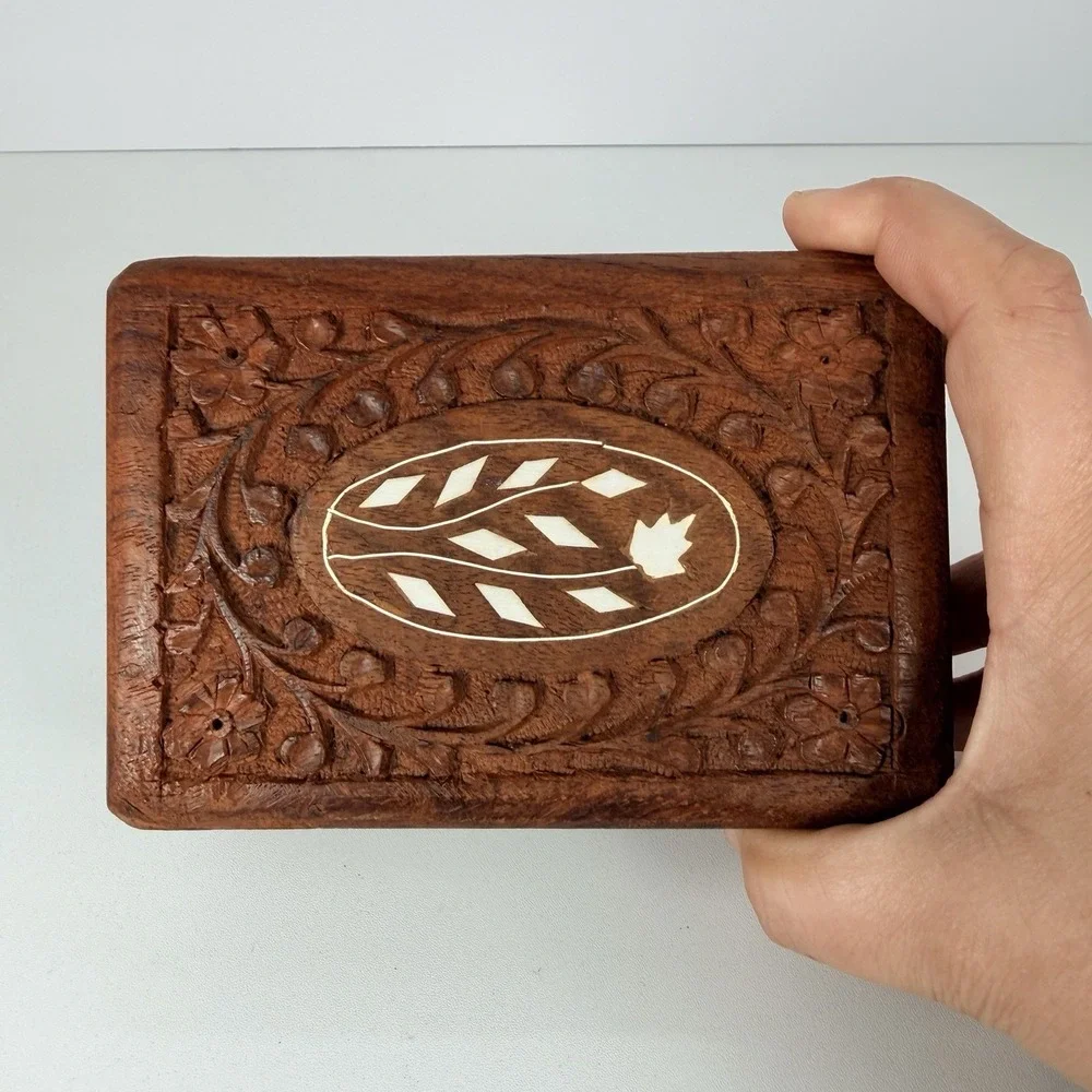 Hand Carved Wooden Jewelry Box Vintage Floral Inlay India‎ Trinket Box